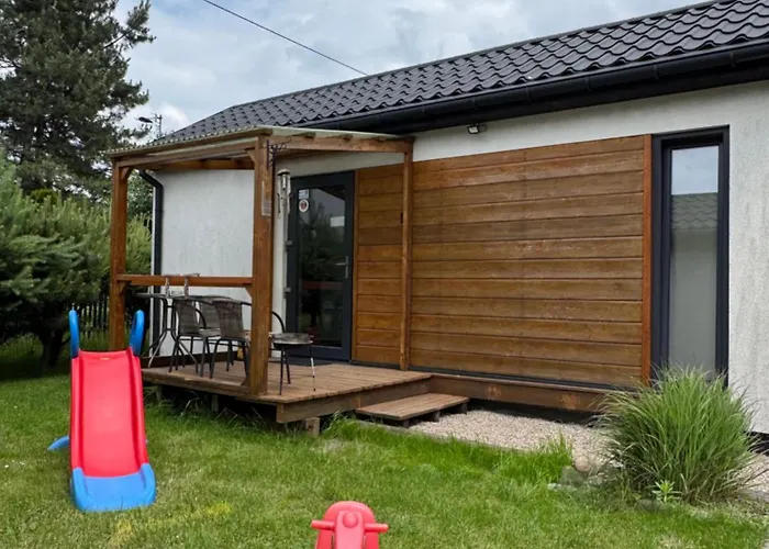 Całoroczne Domek letniskowy *